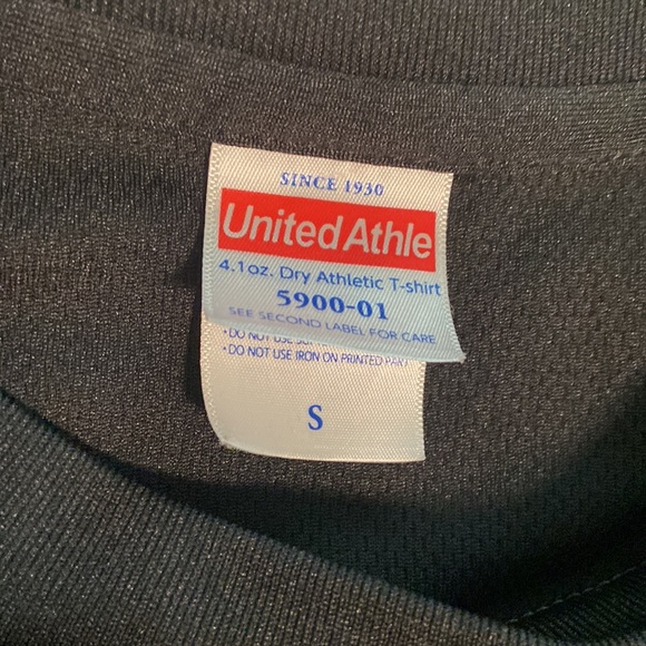 Zombie apocalypse size small dry athletic T-shirt - Picture 4 of 5